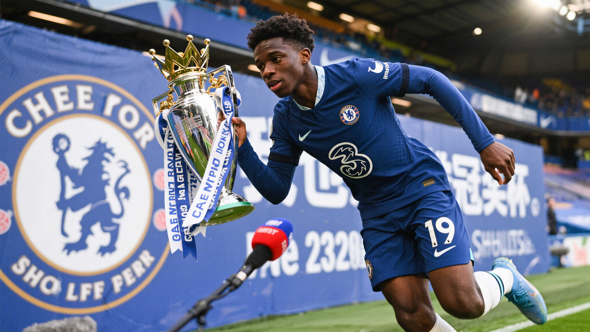 马马杜-萨尔:憧憬与切尔西共圆英超欧冠梦,崇敬之心尽显 马马杜-萨尔:憧憬与切尔西共圆英超欧冠梦,崇敬之心尽显